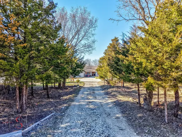 $525,000 | 2813 East 2525th Road, Marseilles, IL 61341