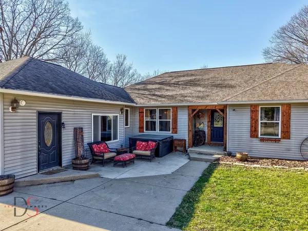 $525,000 | 2813 East 2525th Road, Marseilles, IL 61341