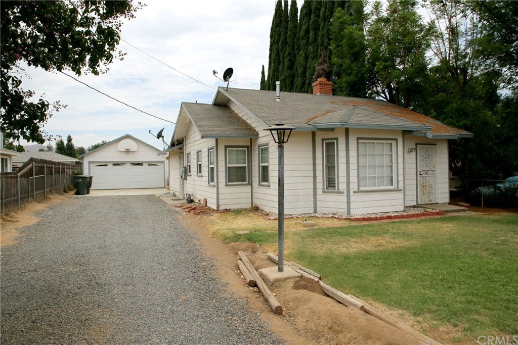 2544 Harrison St., Riverside CA 92503 sits upon a quarter acre lot!