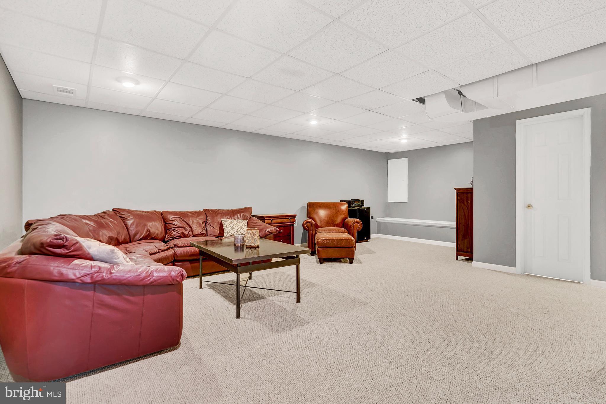 6002 Pilgrims Rest Road Broad Run, VA 20137 - Photo 23 of 30 Family Room