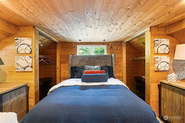 a view of a lake from a yard