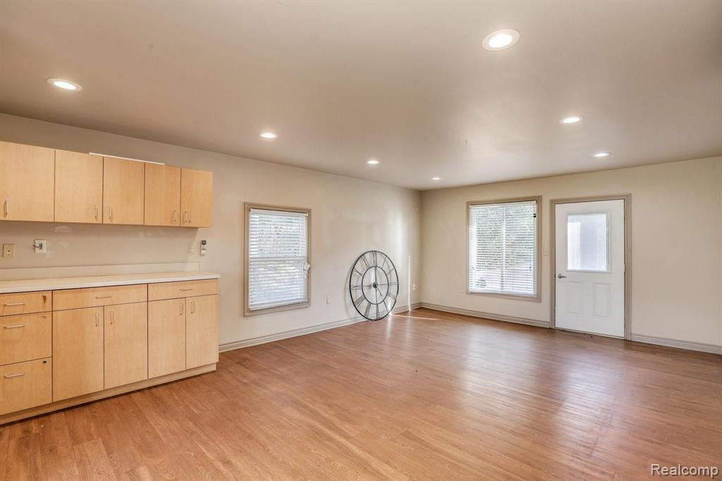 25304 Farmington Road Farmington Hills, MI 48336 - Photo 30 of 62