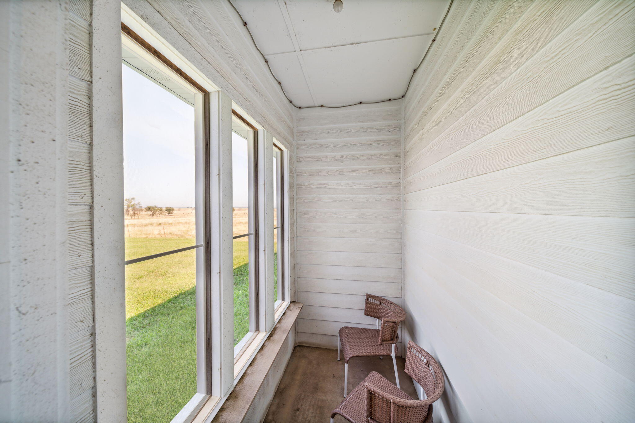 440450 East 180 Road Bluejacket, OK 74333 - Photo 27 of 38 Tiny Screen Porch