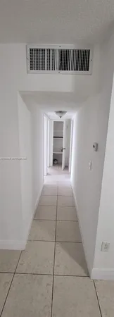 $2,000 | 17101 Northwest 57th Avenue, Unit 219, Miami Gardens, FL 33055