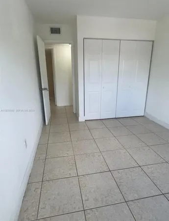 $2,000 | 17101 Northwest 57th Avenue, Unit 219, Miami Gardens, FL 33055