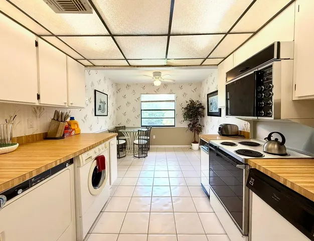 $5,500 | 20 Westgate Lane, Unit F, Boynton Beach, FL 33436