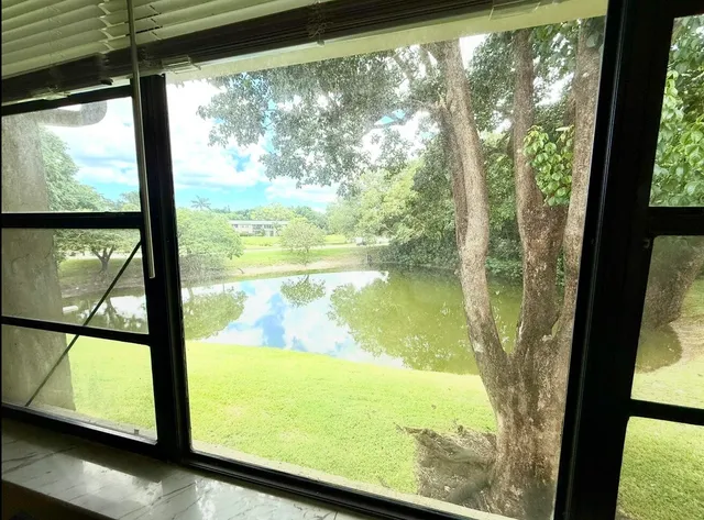 $5,500 | 20 Westgate Lane, Unit F, Boynton Beach, FL 33436