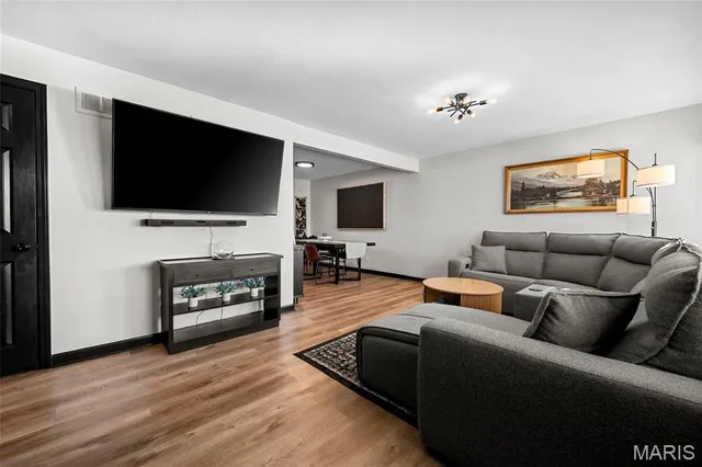 $249,900 | 6321 Sheppard Drive, Affton, MO 63123