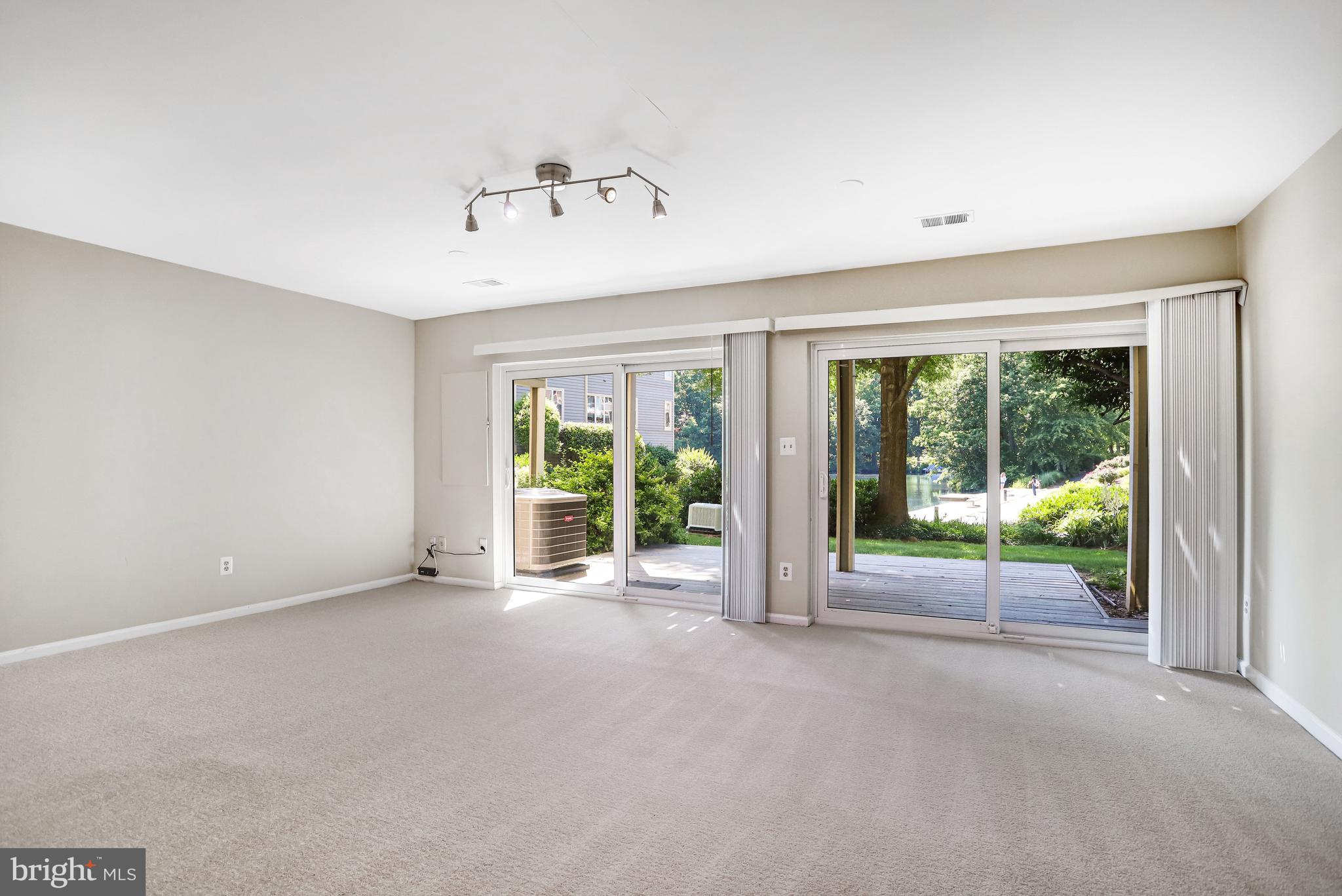 1953 Lakeport Way Reston, VA 20191 - Photo 41 of 59 Gallery Image 41