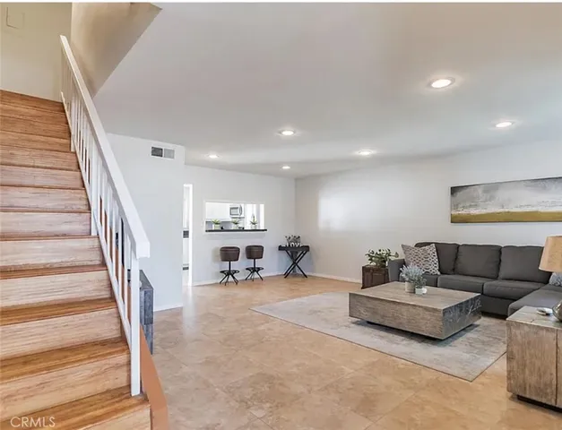 $3,499 | 19110 Kittridge Street, Reseda, CA 91335