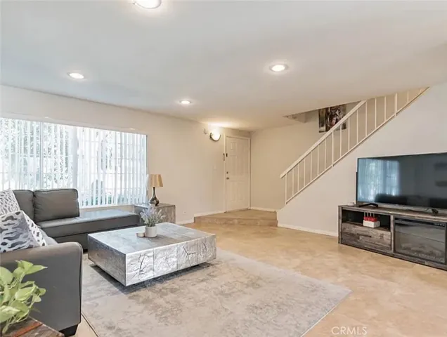 $3,499 | 19110 Kittridge Street, Reseda, CA 91335