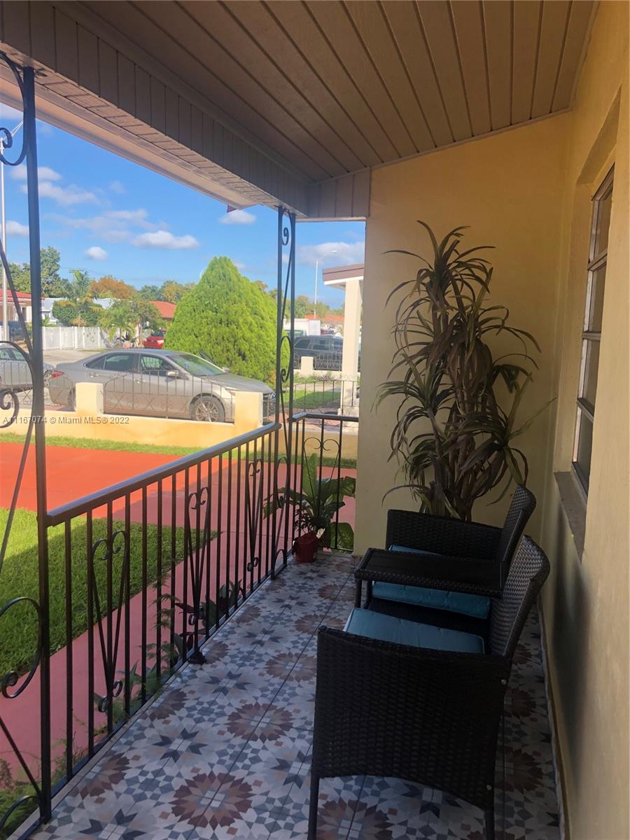 172 West 17th Street Hialeah, FL 33010 - Photo 3 of 27 a view of balcony with furniture