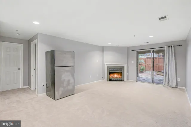 $2,800 | 20402 Cool Fern Square, Unit 20402, Ashburn, VA 20147