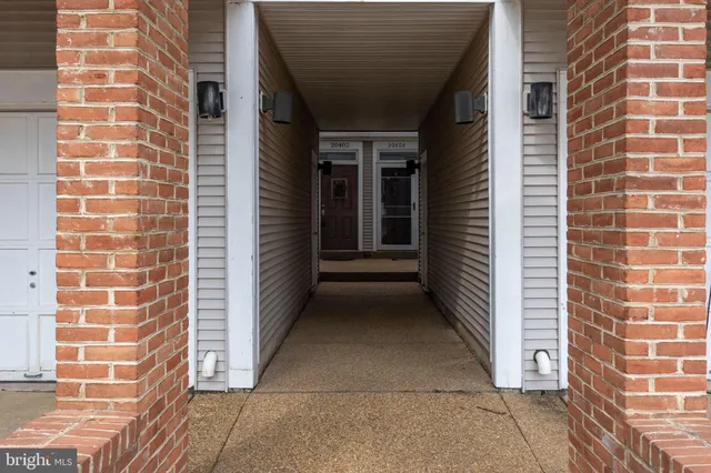 $2,800 | 20402 Cool Fern Square, Unit 20402, Ashburn, VA 20147