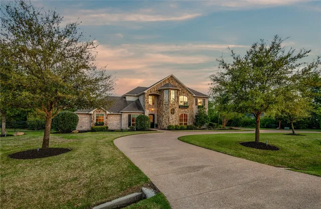 $1,195,000 | 3401 Lochbury Court, College Station, TX 77845