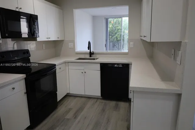 $3,950 | 5240 Northwest 102nd Court, Unit 5240, Doral, FL 33178