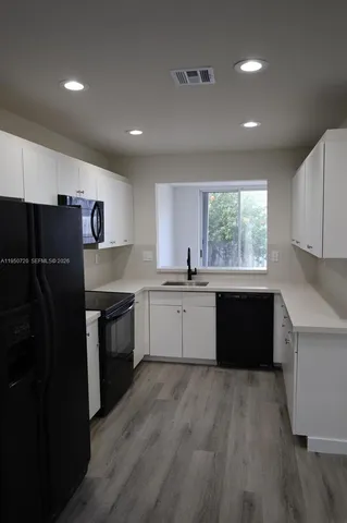 $3,950 | 5240 Northwest 102nd Court, Unit 5240, Doral, FL 33178