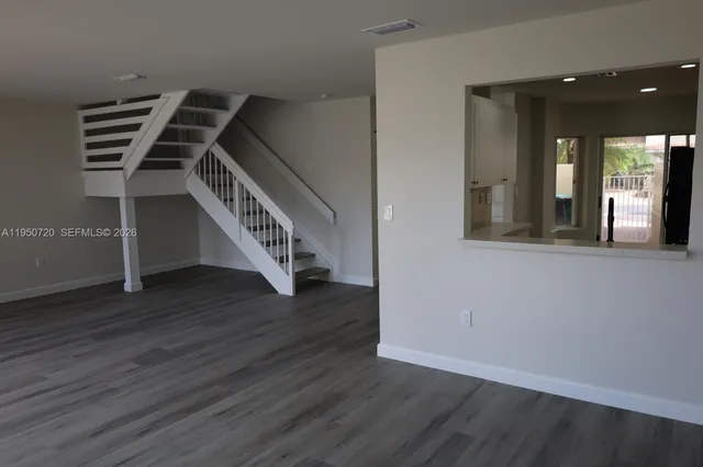 $3,950 | 5240 Northwest 102nd Court, Unit 5240, Doral, FL 33178