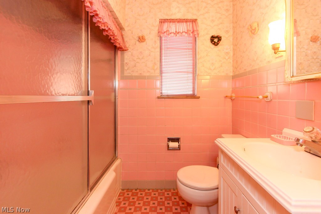3146 Warren Road Cleveland, OH 44111 - Photo 22 of 35 Gallery Image 22