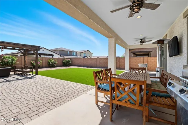 a view of outdoor space yard deck and patio