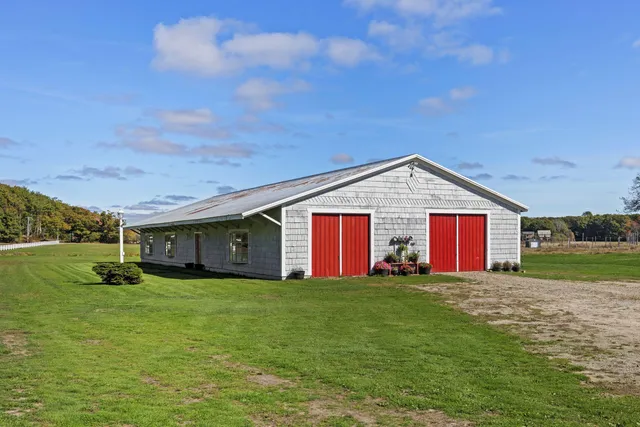 $1,799,000 | 245 Arundel Road, Kennebunkport, ME 04046