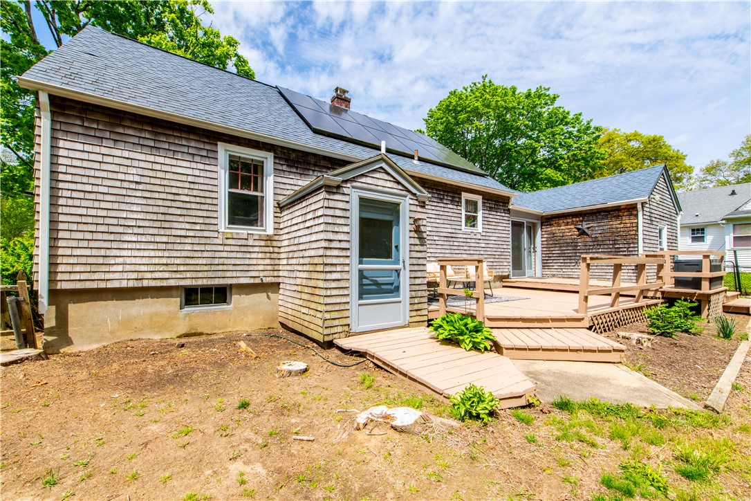 75 Knotty Oak Road Coventry, RI 02816 - Photo 7 of 48