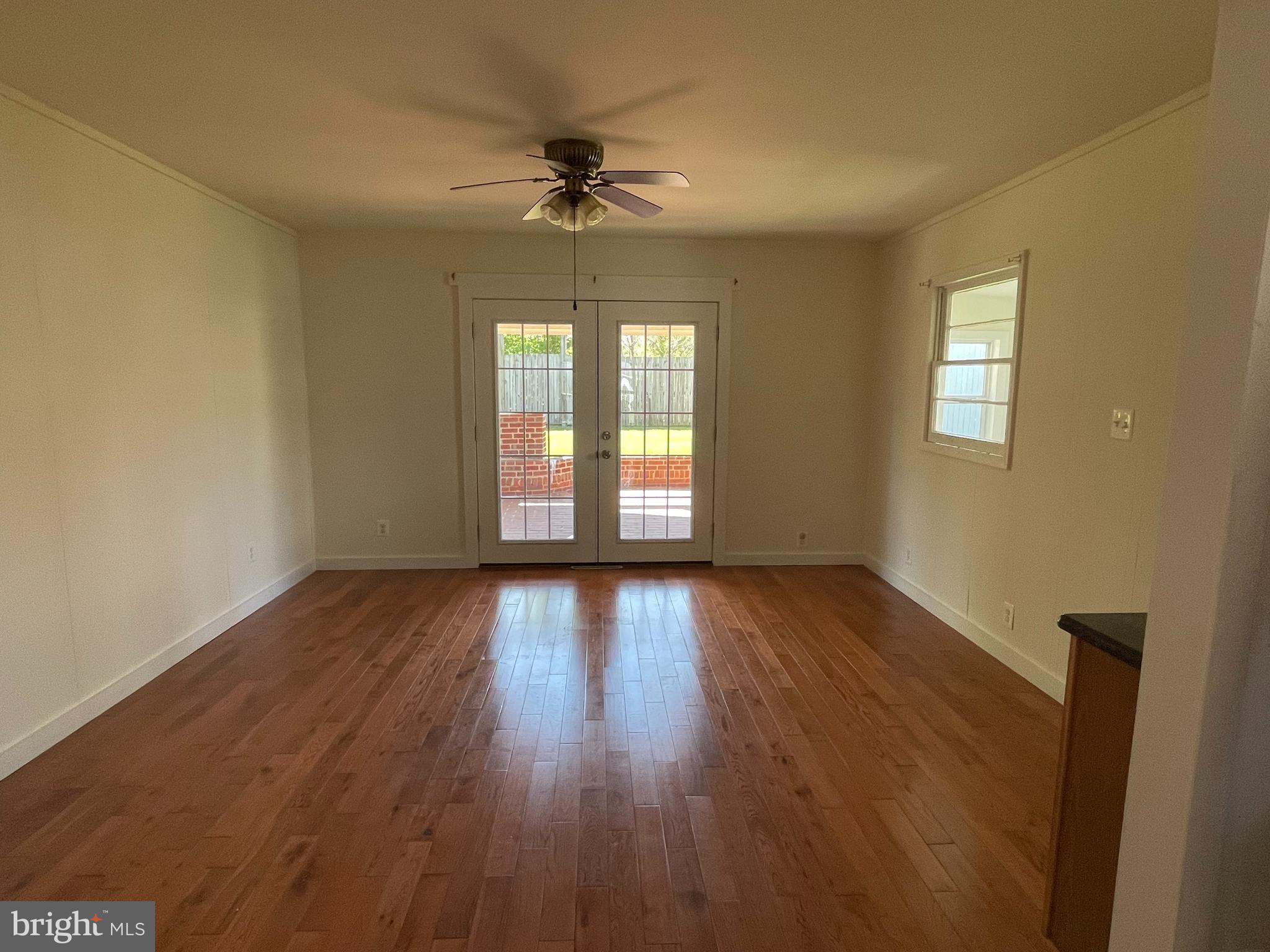 6618 Cavalier Drive Alexandria, VA 22307 - Photo 9 of 24 Rear flex space for dining rm or 2nd living room