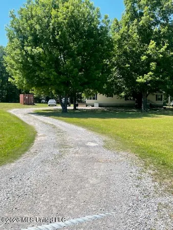 $280,000 | 10550 West Commerce Street, Hernando, MS 38632