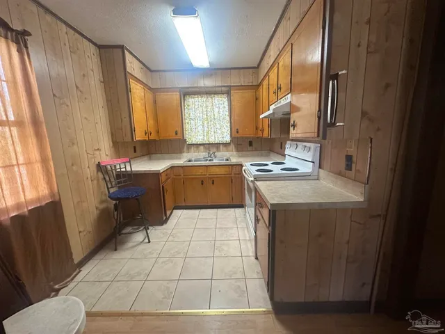 $205,000 | 335 Vera Street, Pensacola, FL 32514