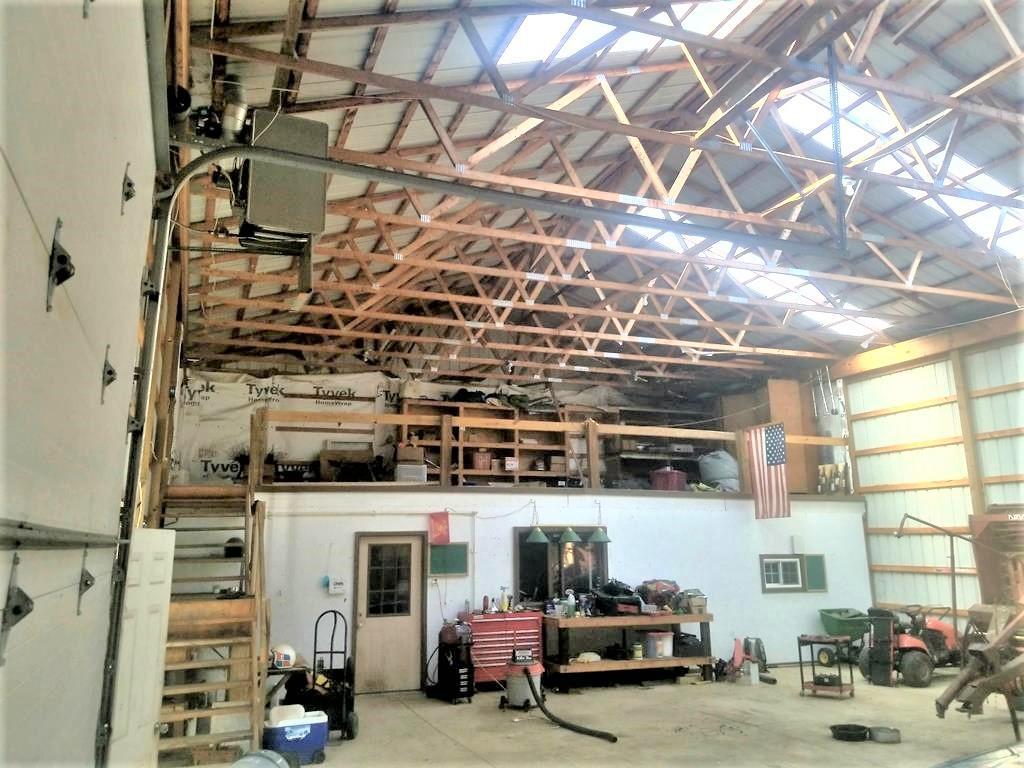 8025 Jacobs Road Gambier, OH 43022 - Photo 4 of 49