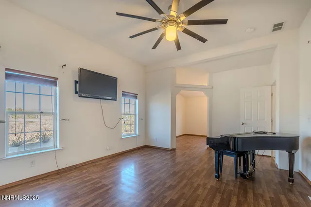 $478,500 | 1535 Lincoln Circle, Silver Springs, NV 89429