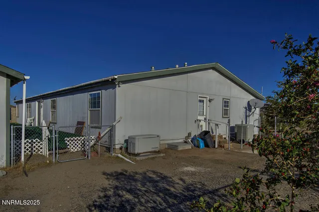 $478,500 | 1535 Lincoln Circle, Silver Springs, NV 89429