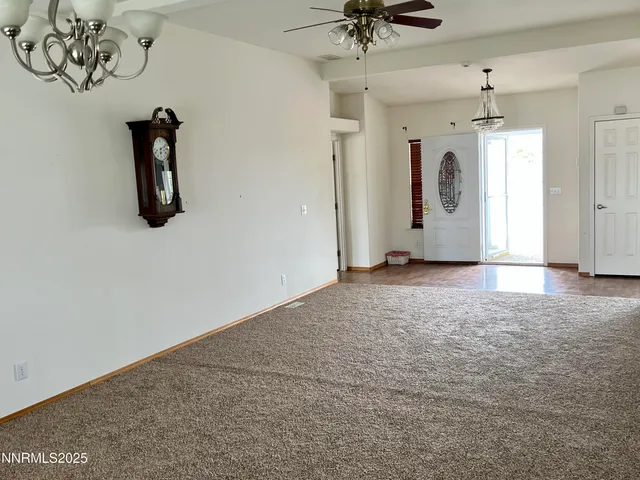 $478,500 | 1535 Lincoln Circle, Silver Springs, NV 89429
