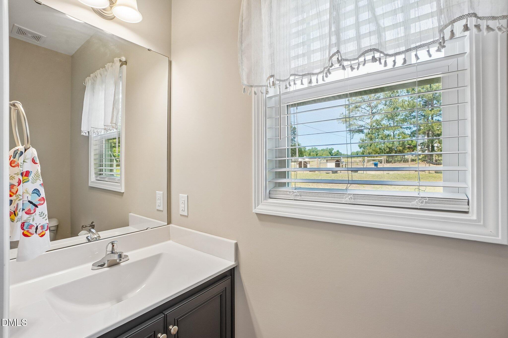 17 Fields Way Coats, NC 27521 - Photo 11 of 24