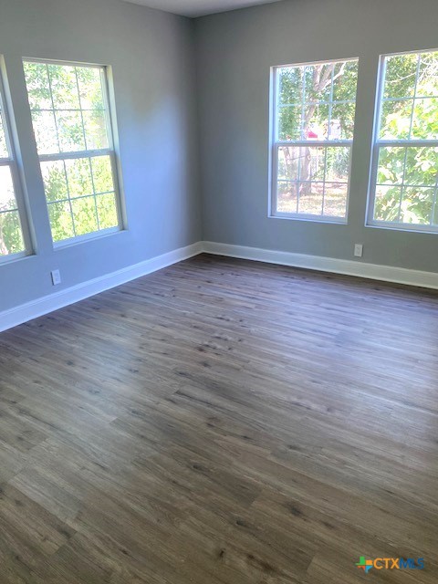 2405 Lone Tree Road Victoria, TX 77901 - Photo 7 of 13