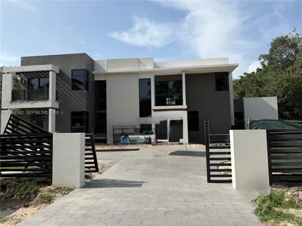 $11,495,000 | 6800 Southwest 106th Street, Pinecrest, FL 33156