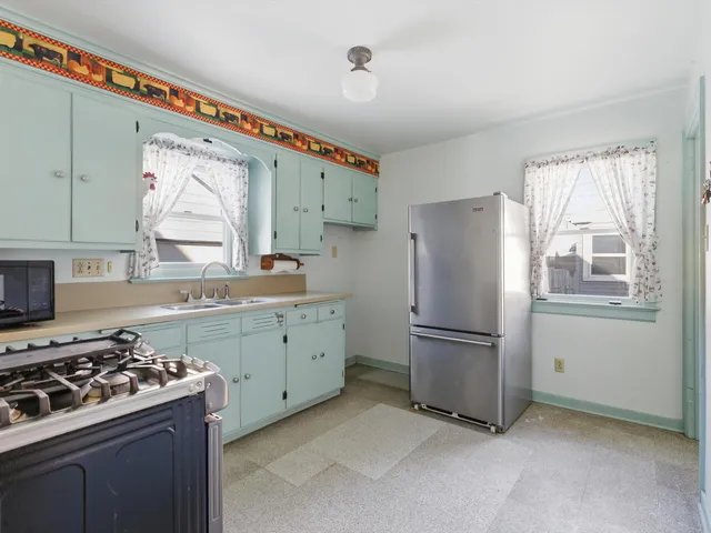 $198,000 | 522 South 30th Street, Manitowoc, WI 54220