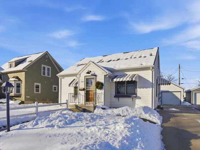 $198,000 | 522 South 30th Street, Manitowoc, WI 54220