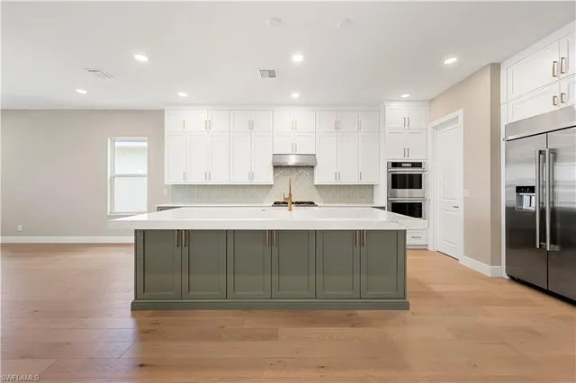 $2,296,000 | 9127 Wisteria Way, Naples, FL 34114