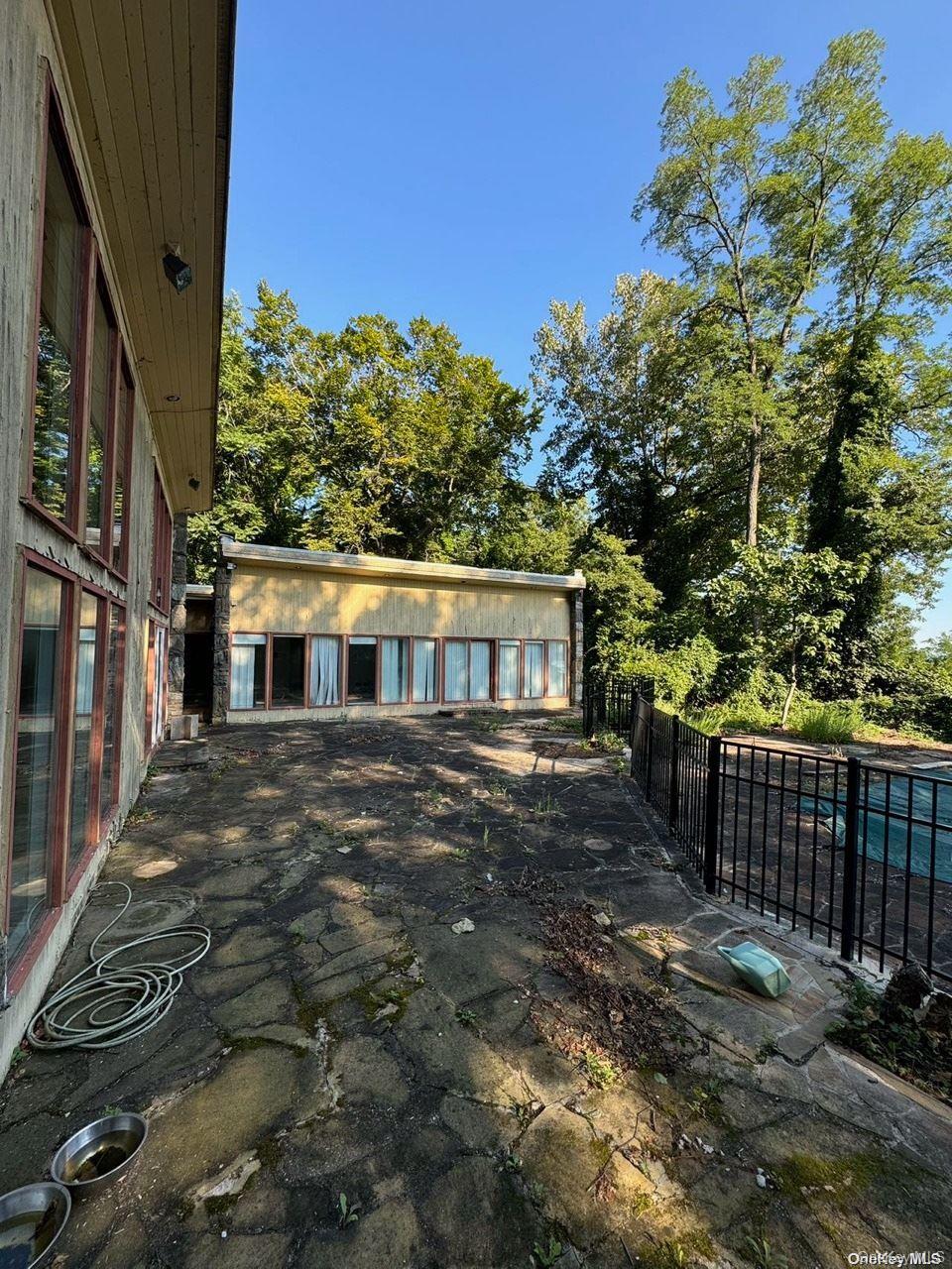 270 Harbor Acres Road Port Washington, NY 11050 - Photo 1 of 1 Gallery Image 1