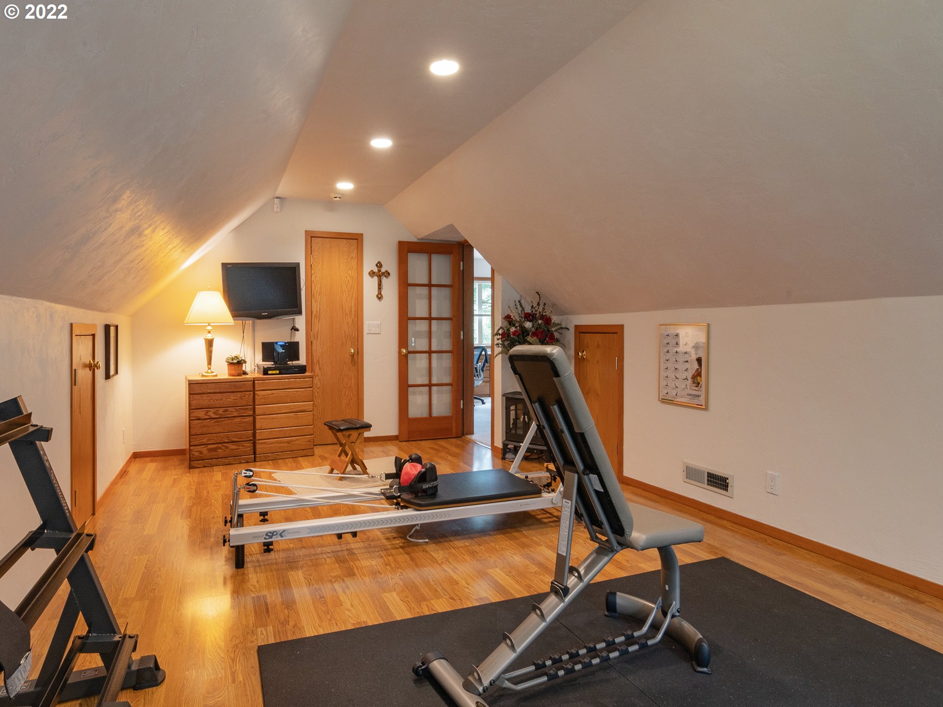 37870 Shenandoah Loop Springfield, OR 97478 - Photo 24 of 32 a view of a room with gym equipment