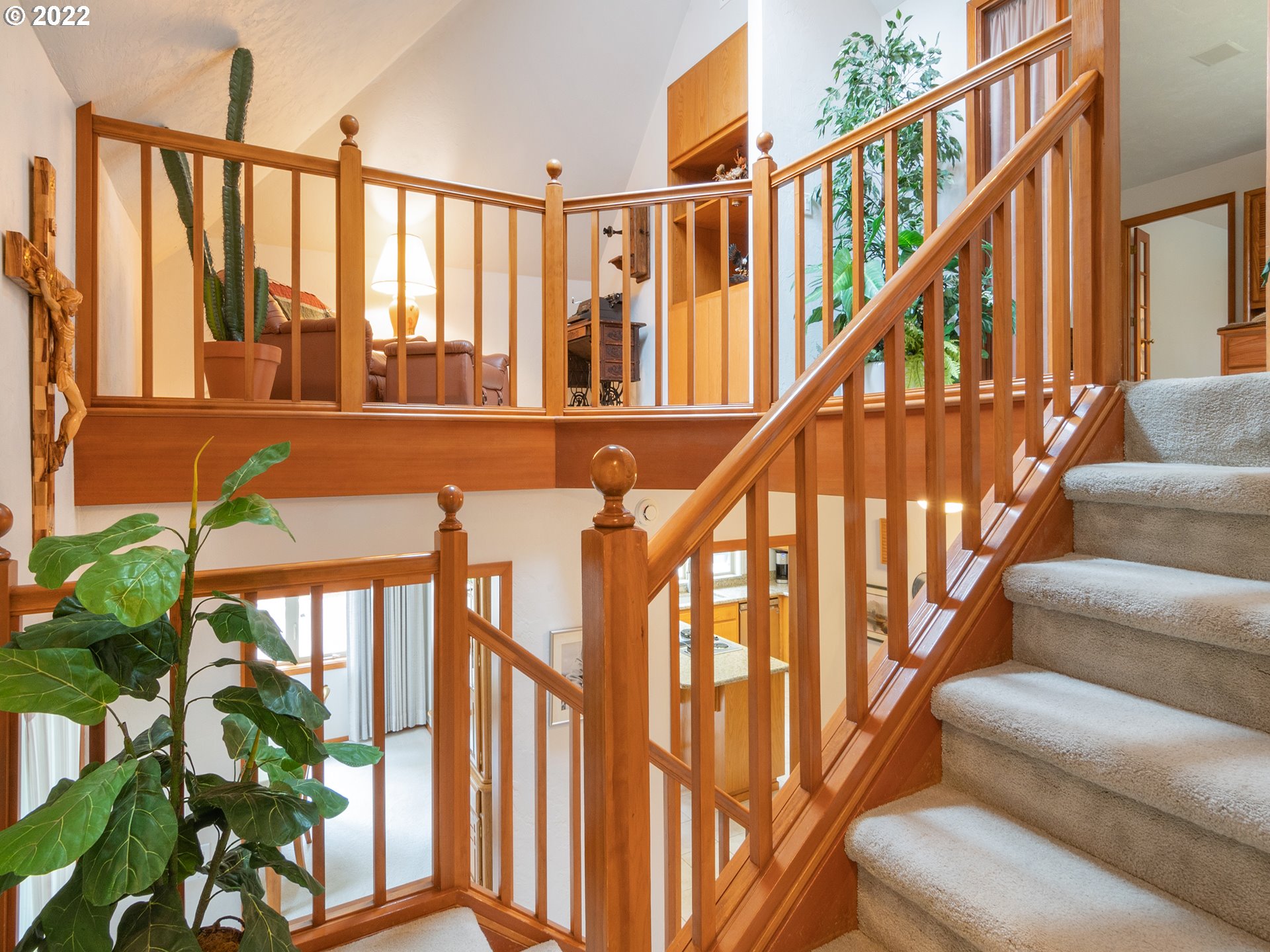 37870 Shenandoah Loop Springfield, OR 97478 - Photo 10 of 32 a view of entryway