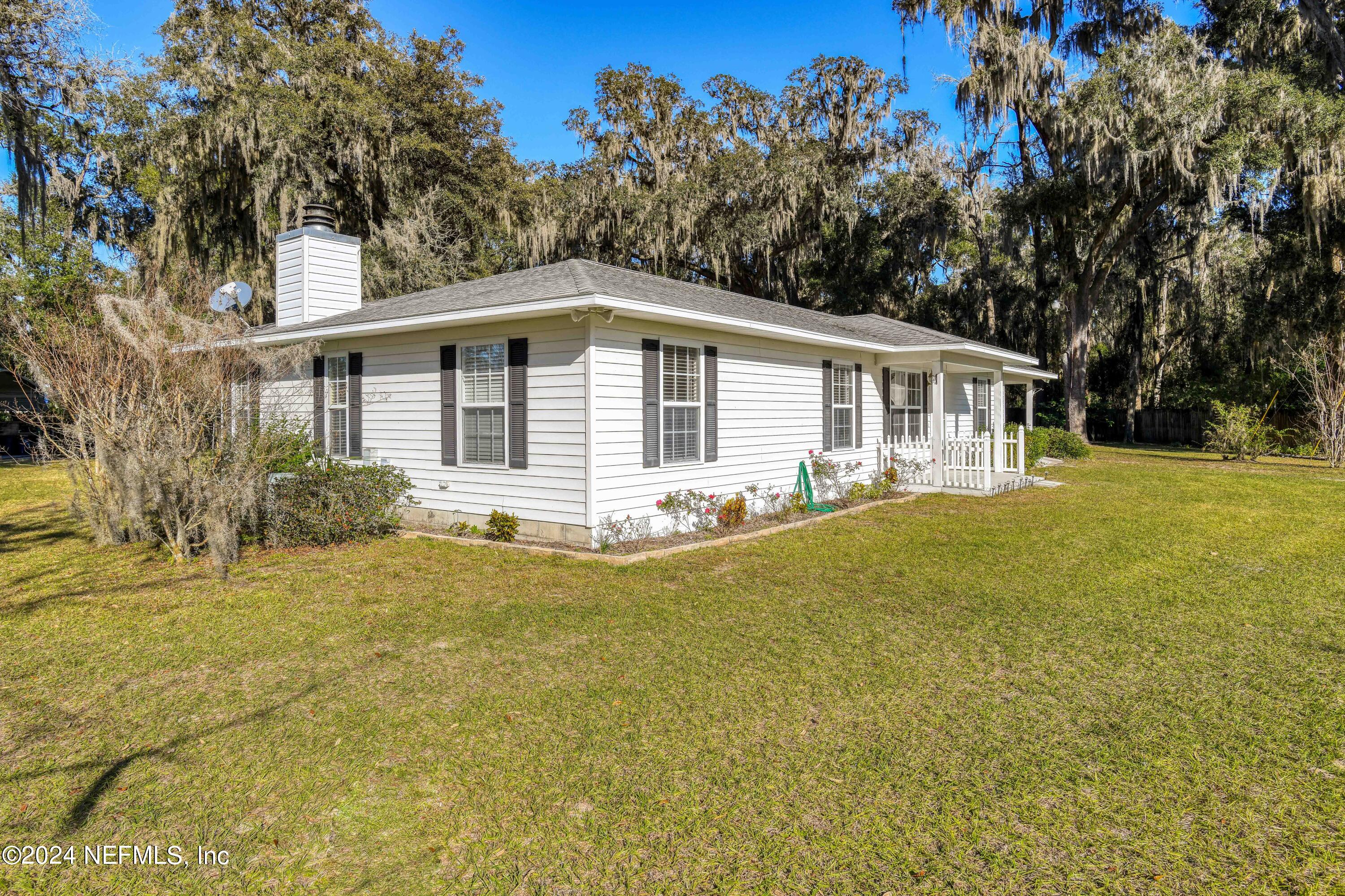 390 East End Road San Mateo, FL 32187 - Photo 50 of 54 309 East End Road ONLINE LOW RES-7