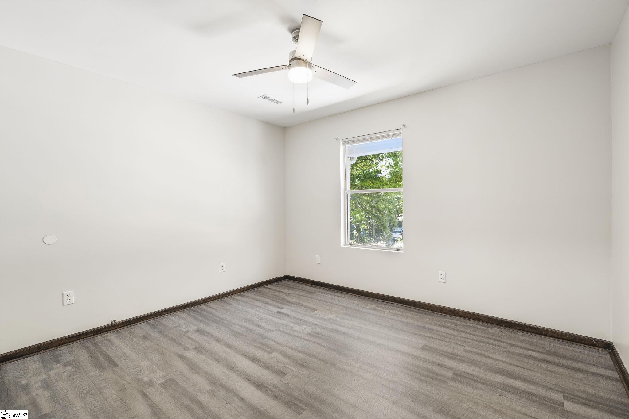 211 Brookside Drive Duncan, SC 29334 - Photo 17 of 31