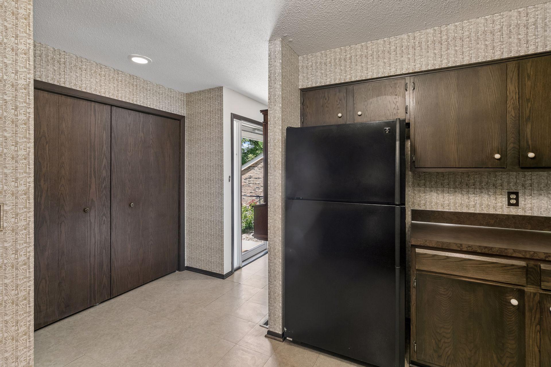 8791 Basswood Road Eden Prairie, MN 55344 - Photo 17 of 39