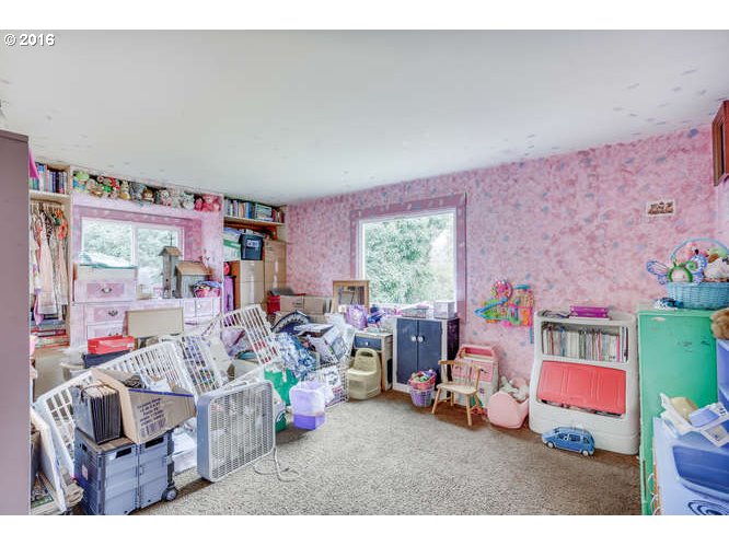 19460 Southwest Kinnaman Road Beaverton, OR 97078 - Photo 14 of 20 Gallery Image 14