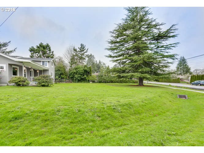 19460 Southwest Kinnaman Road Beaverton, OR 97078 - Photo 3 of 20 Gallery Image 3