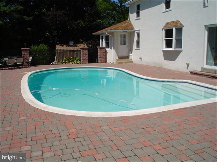 1811 Mill Road Hilltown, PA 18944 - Photo 14 of 25 Gallery Image 14