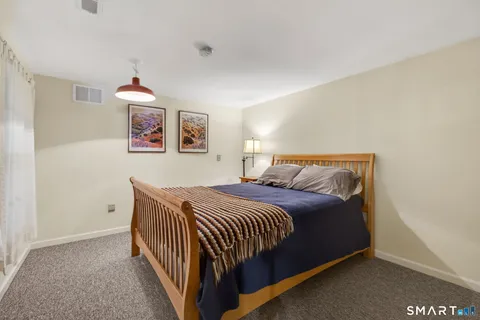 $525,000 | 8 Liberty Ridge, Clinton, CT 06413