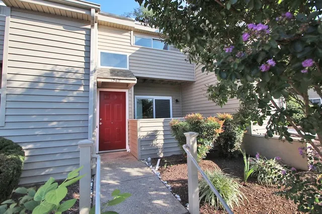 $2,200 | 1368 Bradley Drive, Harrisonburg, VA 22801